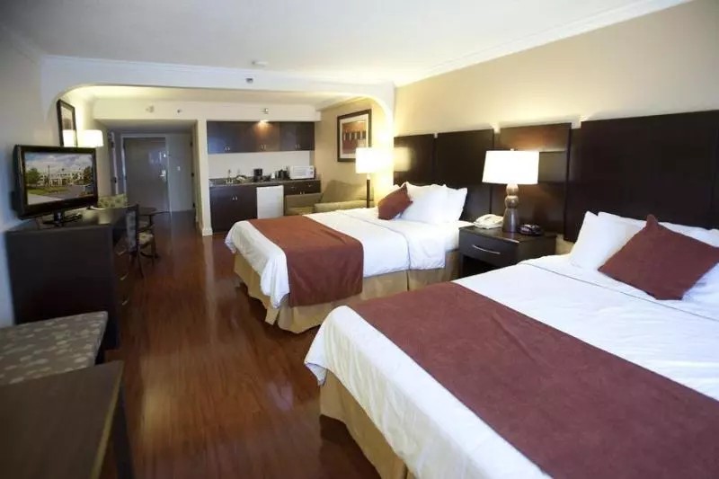 Sviitti Liikuntarajoitteisille, Holiday Inn Express Hotel And Suites Arcadia By Ihg