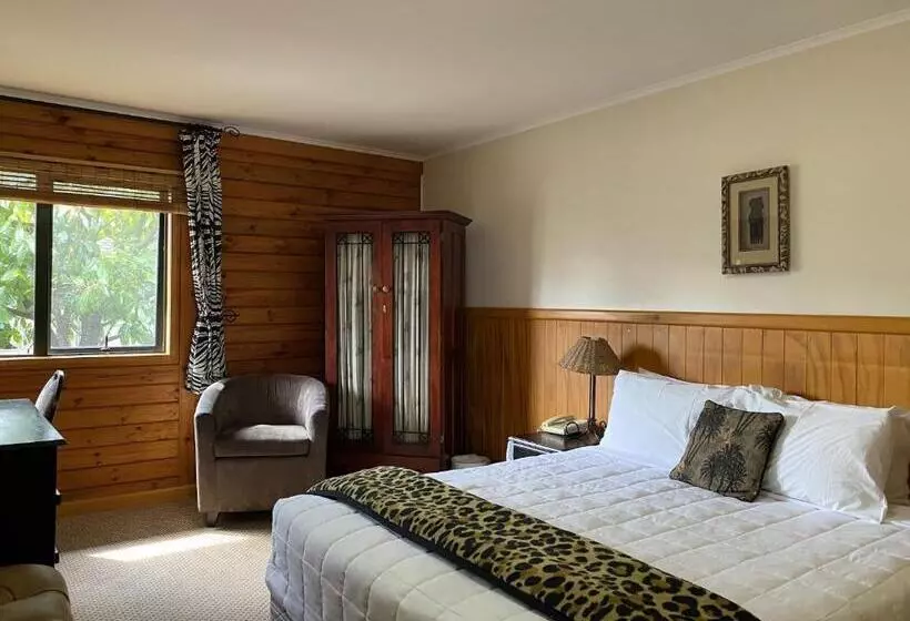 استودیوی استاندارد, Lakefront Lodge Taupo