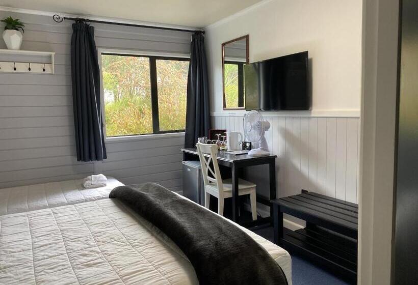 スタンダードスタジオ, Lakefront Lodge Taupo