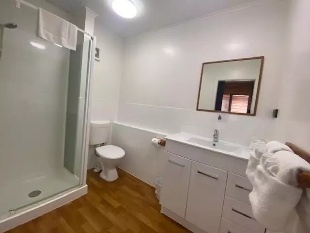 اتاق استاندارد سه نفره, Lakefront Lodge Taupo