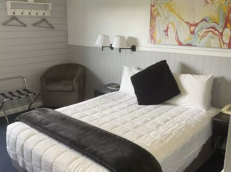 استودیوی استاندارد, Lakefront Lodge Taupo