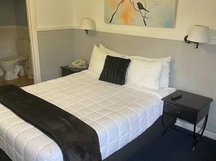 استودیوی استاندارد, Lakefront Lodge Taupo