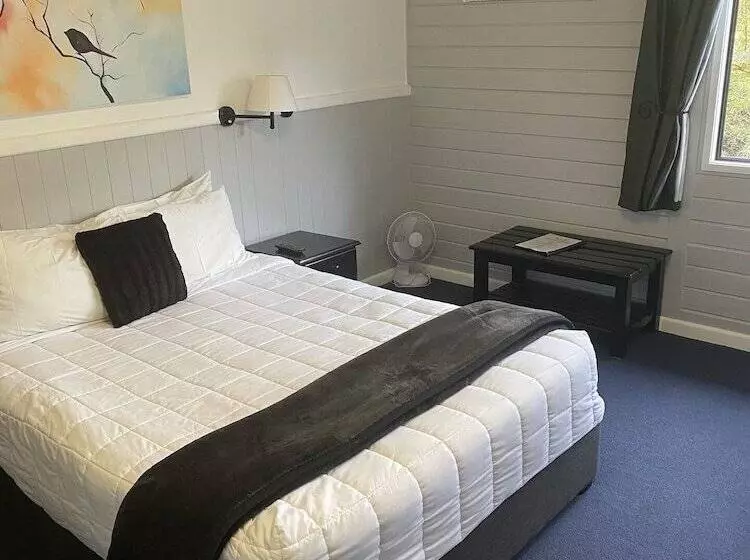 استودیوی استاندارد, Lakefront Lodge Taupo