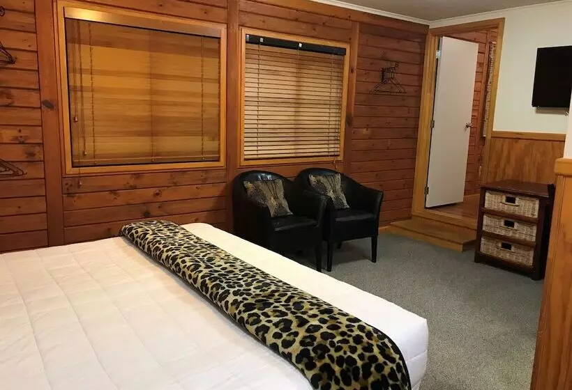 اتاق خانوادگی, Lakefront Lodge Taupo