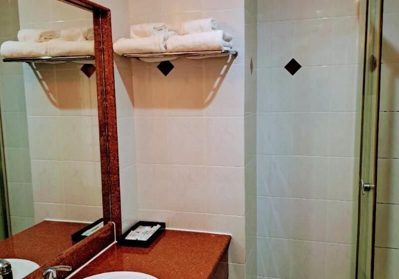 デラックスルーム, Liberty 2