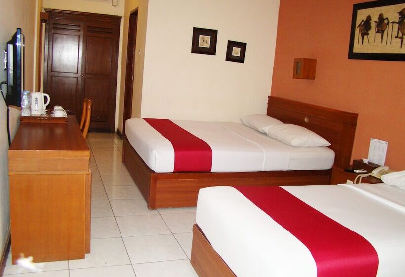 スタンダードトリプルルーム, Sukajadi Hotel, Convention And Gallery
