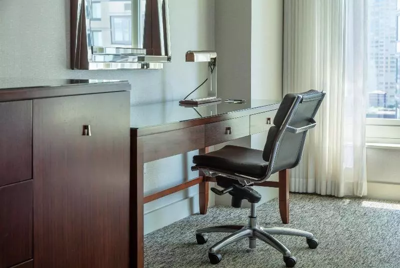 キングサイズベッドのスタンダードルーム, The Westin Jersey City Newport