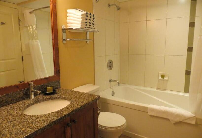 可观景的套房, Walnut Beach Resort