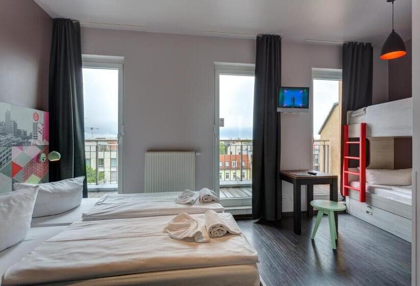 חדר משפחתי, Meininger Hotel Berlin Alexanderplatz