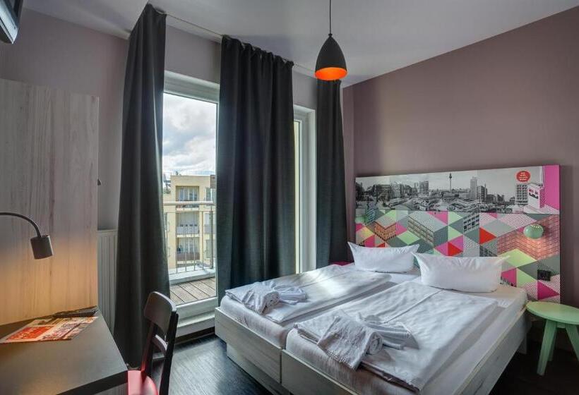 اتاق سوپریور, Meininger Hotel Berlin Alexanderplatz