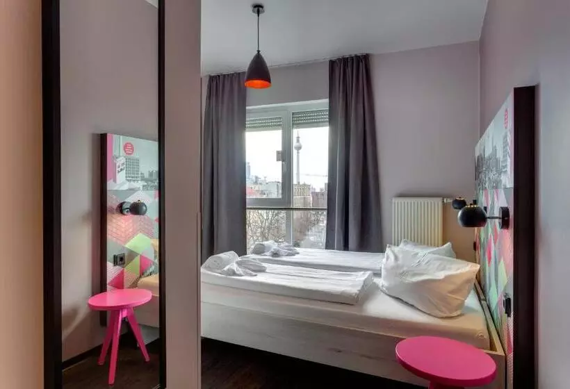 スーペリアールーム, Meininger Hotel Berlin Alexanderplatz