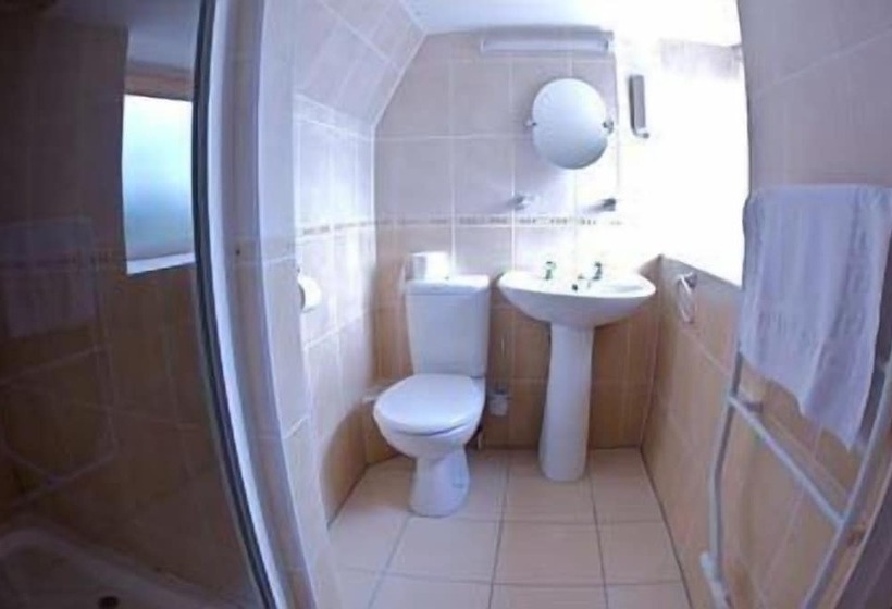 غرفة قياسية فردية, The Highwayman Inn