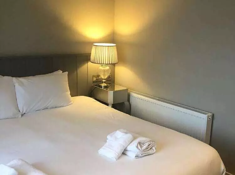 スーペリアールーム, Village Hotel