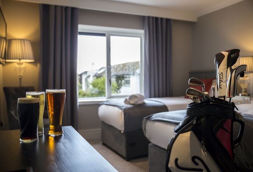 חדר סופריור, Village Hotel