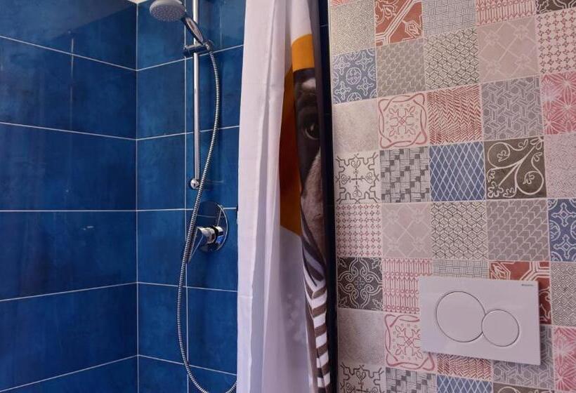 اتاق استاندارد با تخت بزرگ, Agriturismo Un Mare Di Fiori