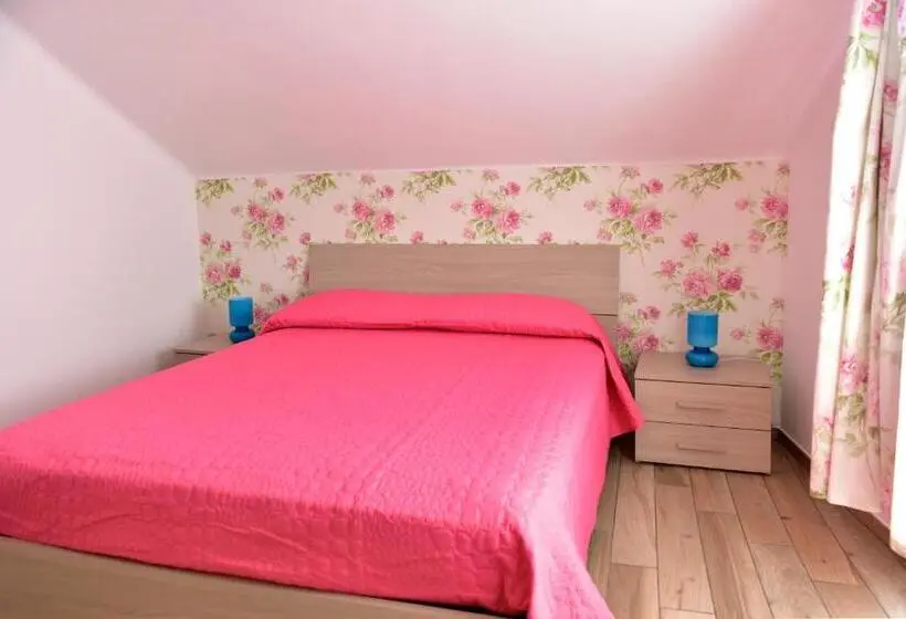 キングサイズベッドのスタンダードルーム, Agriturismo Un Mare Di Fiori