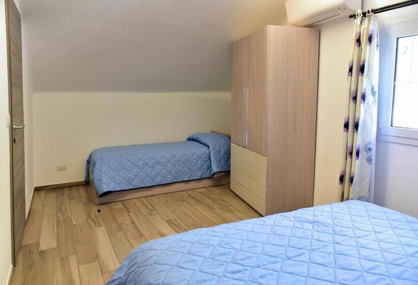 اتاق اکونومی, Agriturismo Un Mare Di Fiori