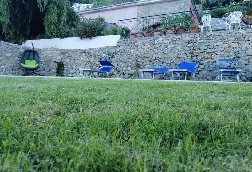 キングサイドベッドのスタンダードワンルーム, Agriturismo Un Mare Di Fiori