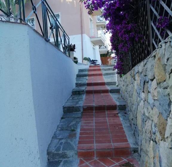 استودیو خانوادگی, Agriturismo Un Mare Di Fiori