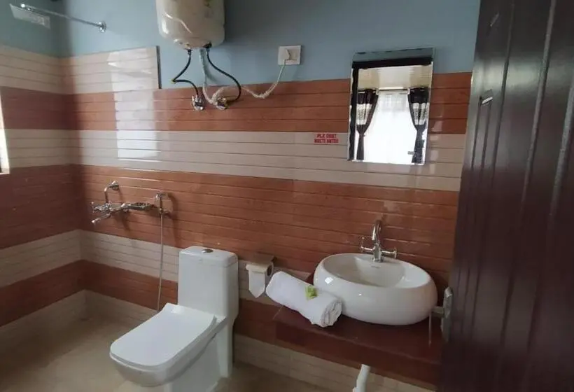 اتاق استاندارد با بالکن, Svr Inn
