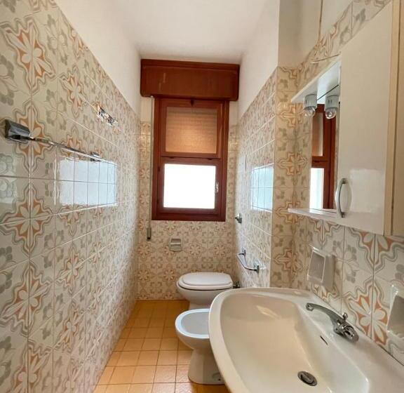 1 Bedroom Apartment with Terrace, Condominio Union Walterigato Apartments Solo Per Famiglie