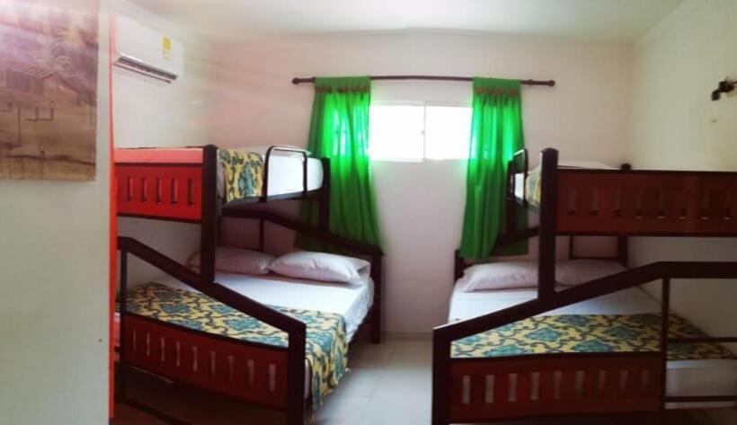 اتاق خانوادگی با چشمانداز کوه, Casa Cactus