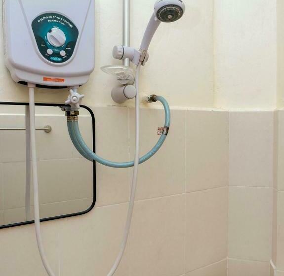 סוויטה משפחתית, Darulsalam Orkid Inn Kerteh