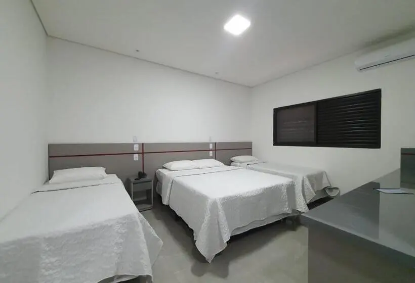 اتاق سوپریور چهار تخته, Villa Vaz