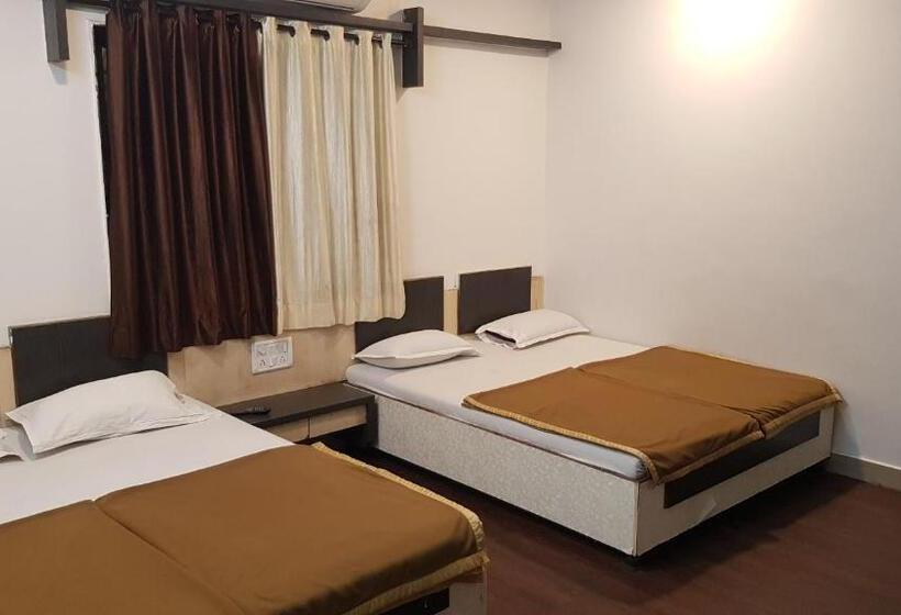 デラックスの４人部屋, Blueberry Budget