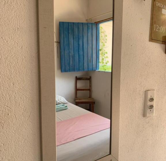 スイート, Hostel Flor Da Vida