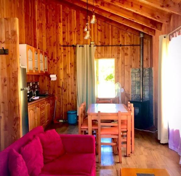 بانگلوی استاندارد 2 خوابه, La Casona Caburgua