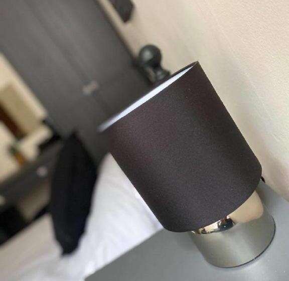 スタンダードシングルルーム, Burlington