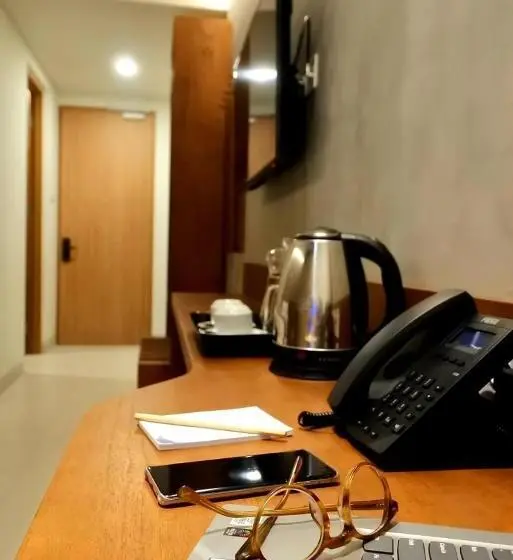 اتاق استاندارد با چشم‌انداز باغ, Kambaniru Beach Hotel And Resort