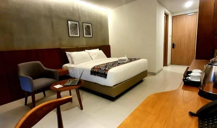 اتاق استاندارد با چشم‌انداز باغ, Kambaniru Beach Hotel And Resort