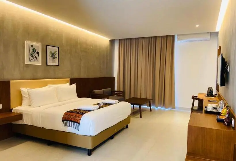 سوییت با چشم‌انداز دریا, Kambaniru Beach Hotel And Resort