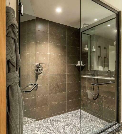 غرفة قياسية سرير كينج, The Cloudveil, Autograph Collection