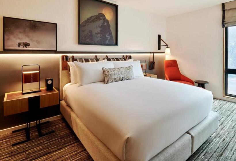 جناح بريميوم, The Cloudveil, Autograph Collection