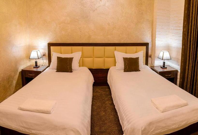 غرفة قياسية, Usman