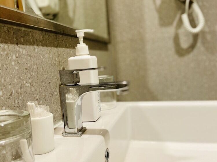 Люкс Вид на Сад, Kambaniru Beach Hotel And Resort