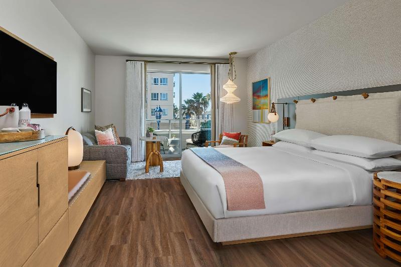 キングサイズベッドのスタンダードルーム, Mission Pacific Beach Resort, Part Of Jdv By Hyatt