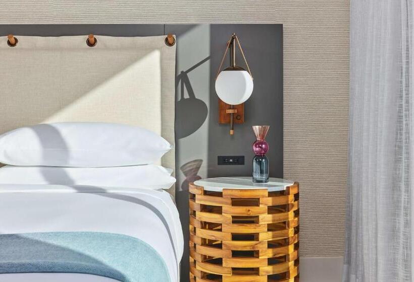 Номер Стандарт 2 Двуспальные Кровати, Mission Pacific Beach Resort, Part Of Jdv By Hyatt