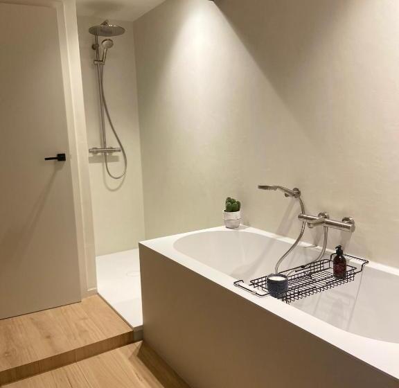 Номер Deluxe Кровать Кинг, The Pine House B&b