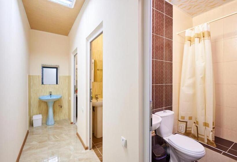 חדר סטנדרט עם מיטת קינג, хостел Perron