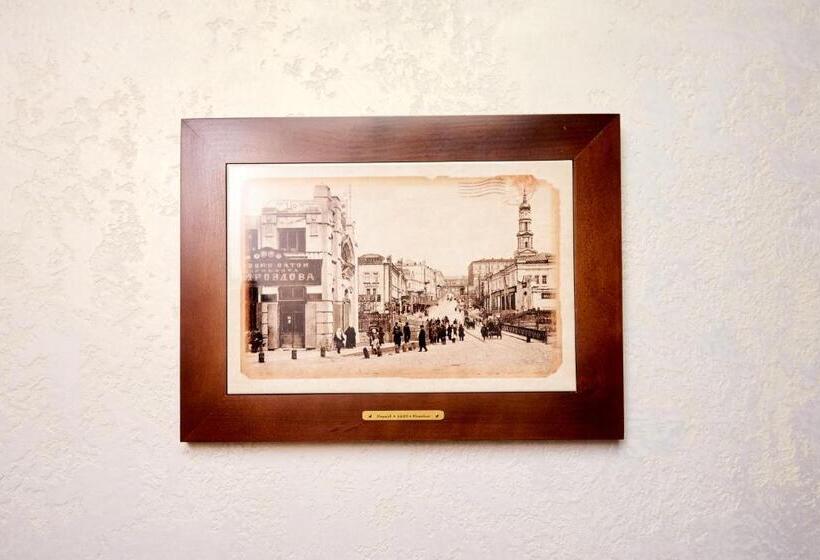 חדר בסיסי, хостел Perron