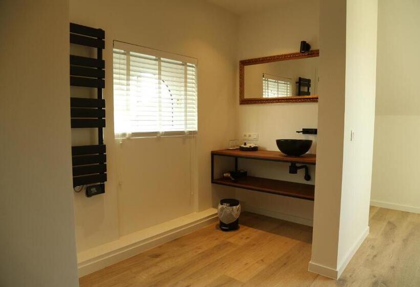 キングサイズベッドのスタンダードルーム, B&b Leonie