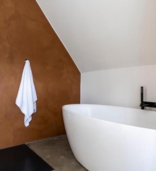 ガーデンビュースタンダード4ベッドルーム, B&b Leonie