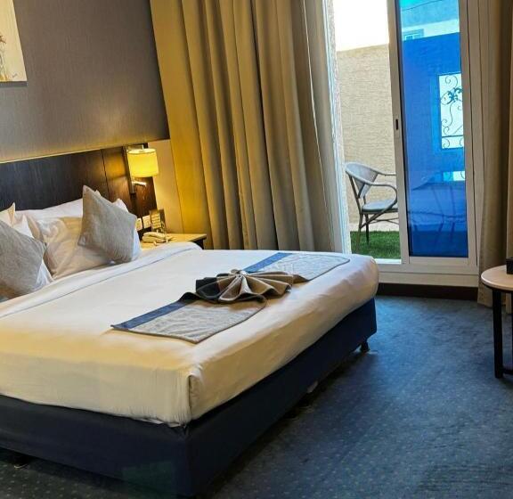 豪华单人间, Coupard