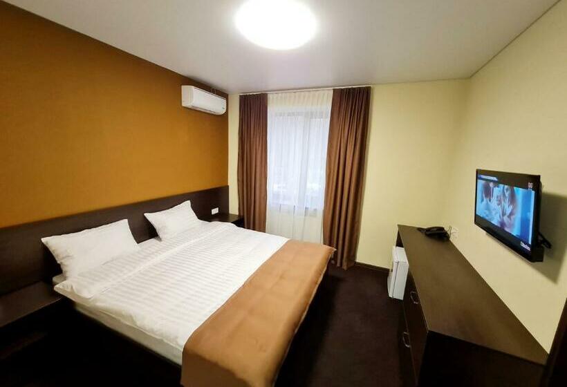 اتاق استاندارد, Everest отель