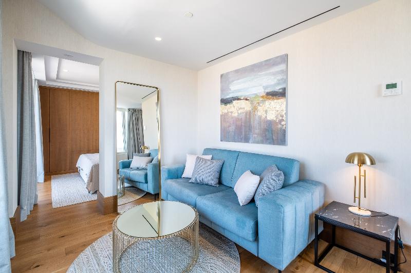 سوییت جونیور, Soho Boutique Equitativa