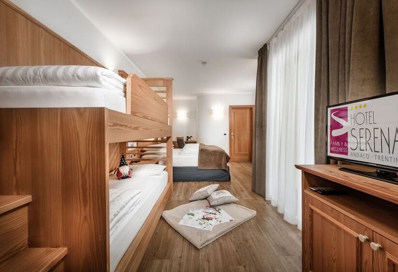 패밀리 룸, Family Hotel Serena